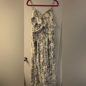 New with tags size XL Commense Black and cream Floral Dress